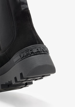 All Track Chelsea Black