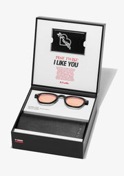 Ultra Light S Square Black / Red Love Edition