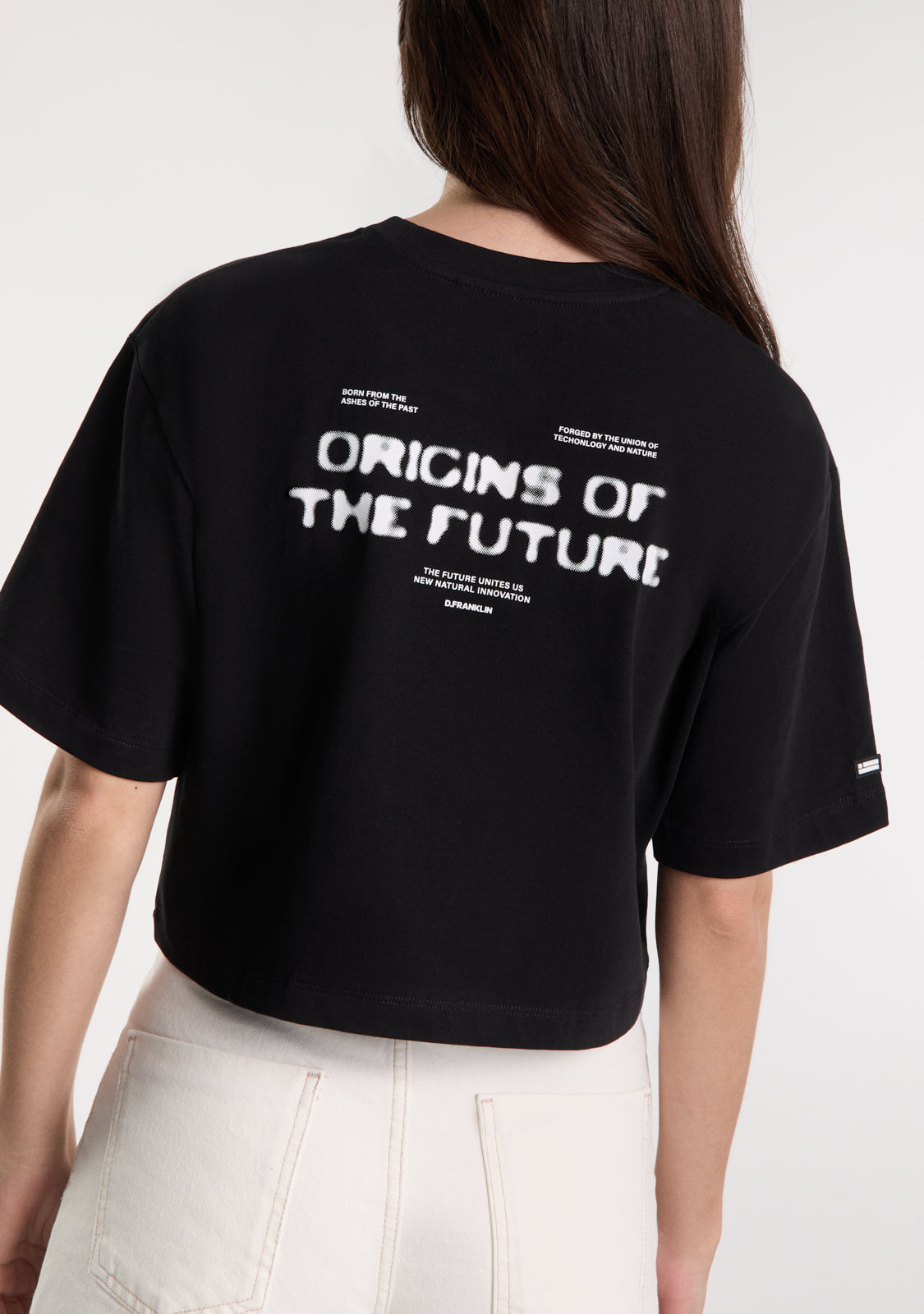 Origins Cropped T-Shirt Black / White