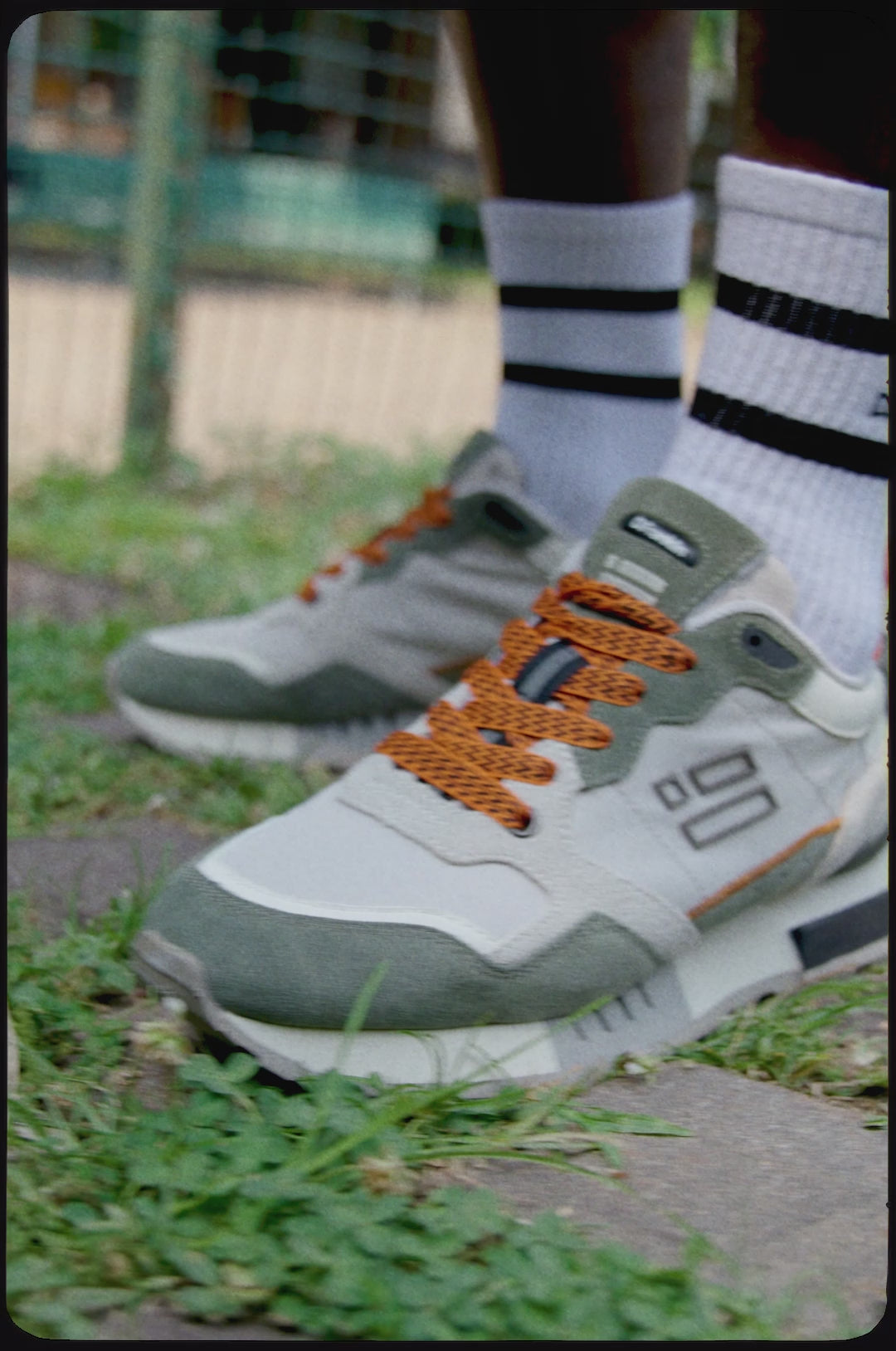 Video laden: Vibla Zig Flag Multi Grey