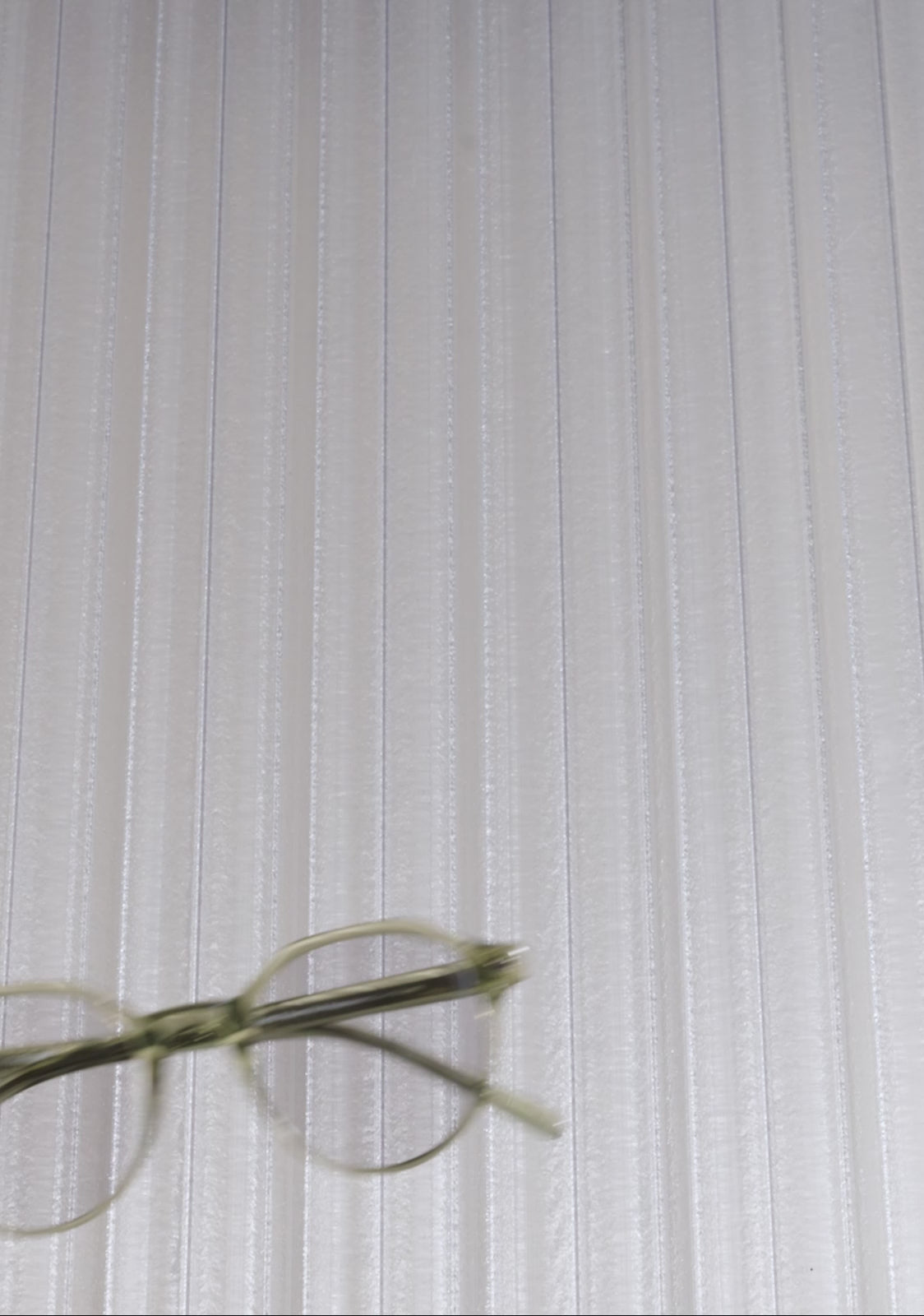 Video laden: Ultra Light S Round Full Photochromic Green / Brown