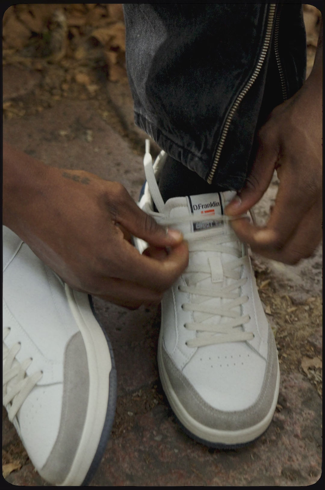 Video laden: Court V2 Flag Multi White / Navy