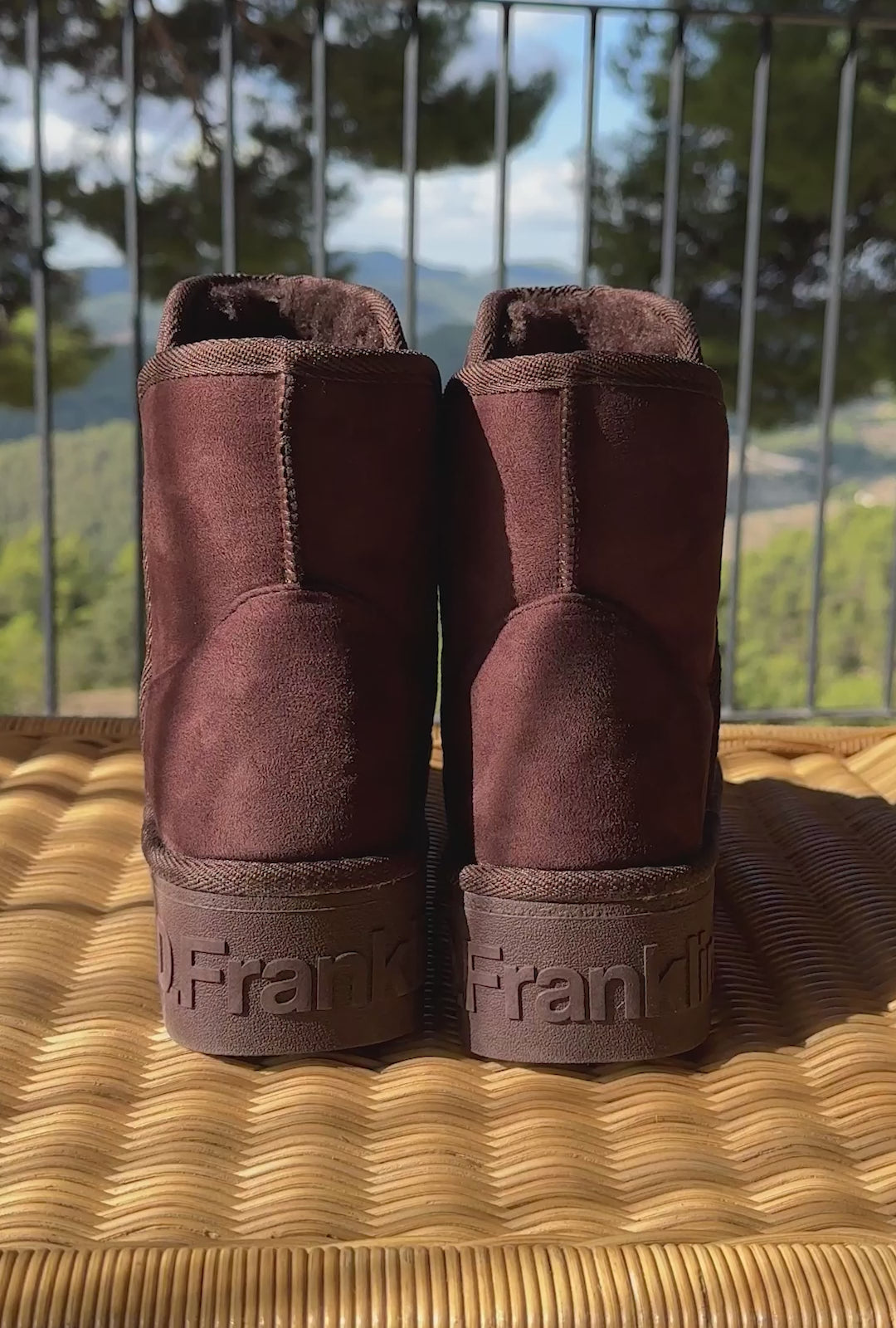 Video laden: Nordic V.2 Basic Low Chocolate