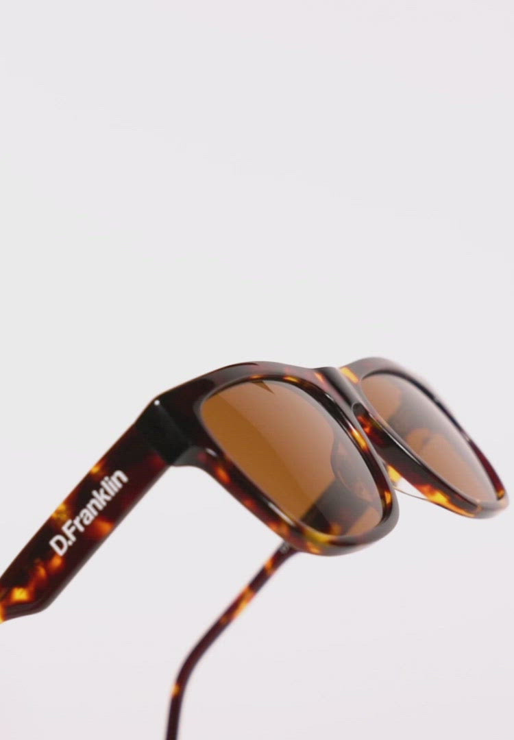 Video laden: Doha Square Black / Grad Black